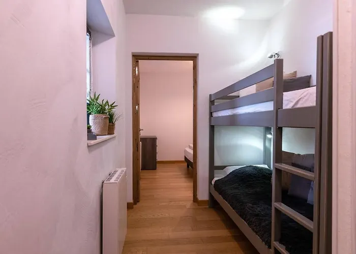 Апартаменты Superbe Pour 6 Avec Terrasse, Jardin Prive, Wi-fi Gratuit Et Parkings - Saint-lary Centre - Fr-1-296-320 Сен-Лари-Сулан